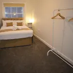 Spacious Liverpool Stay - 1-Bed With 2 Sofa Beds, Sleeps 6 - Ideal For Families & Small Groups